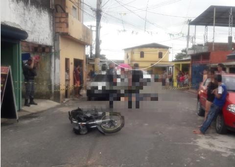 Homem é morto na frente da namorada ao fazer entrega em Manaus 