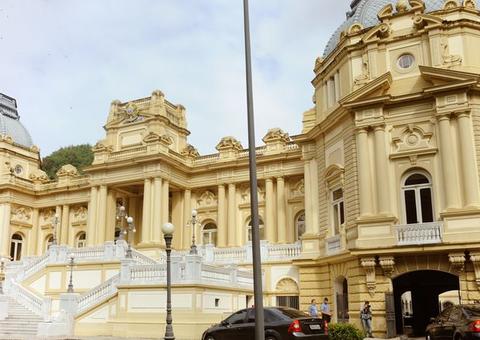 Após 123 anos, STJ decide que Palácio Guanabara é da União