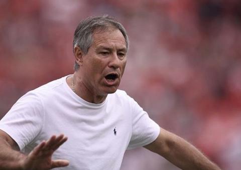 Flamengo avalia contratar técnico argentino, e Dorival perde força