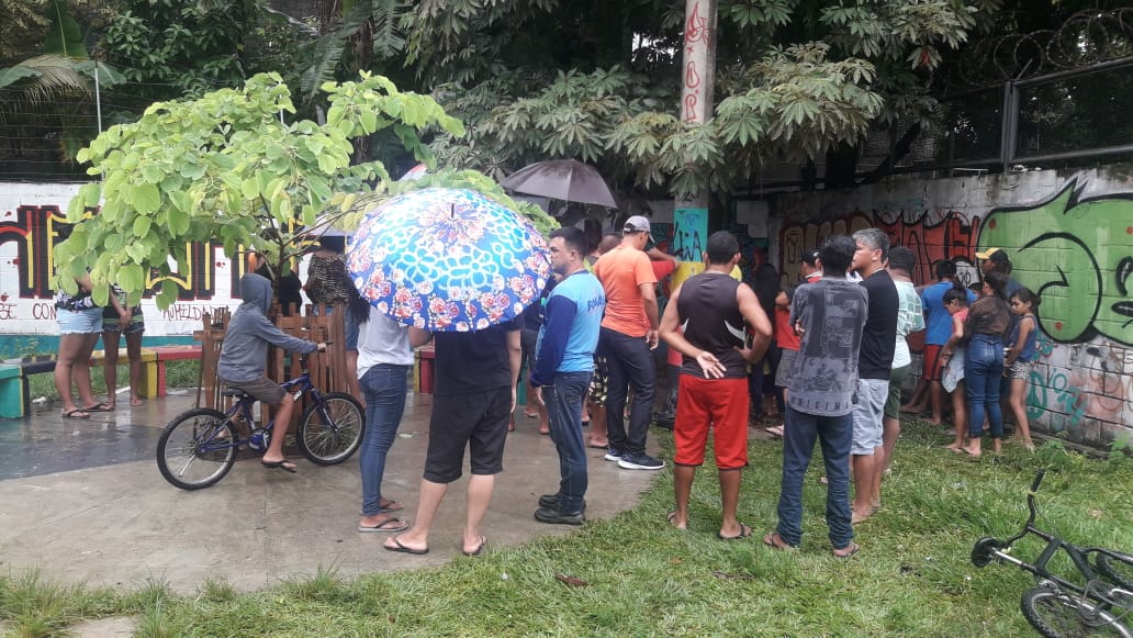 Homem é morto com um tiro na cabeça em praça de Manaus 