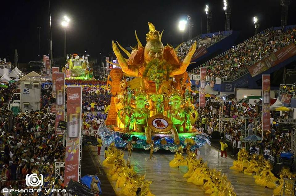 Noite das Musas agita noite de sexta na Ponta Negra