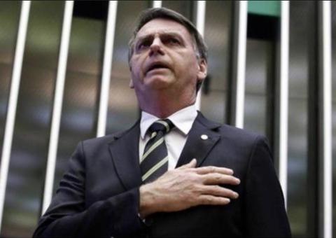 Bolsonaro passa mal em vôo e cancela compromissos nesta sexta-feira