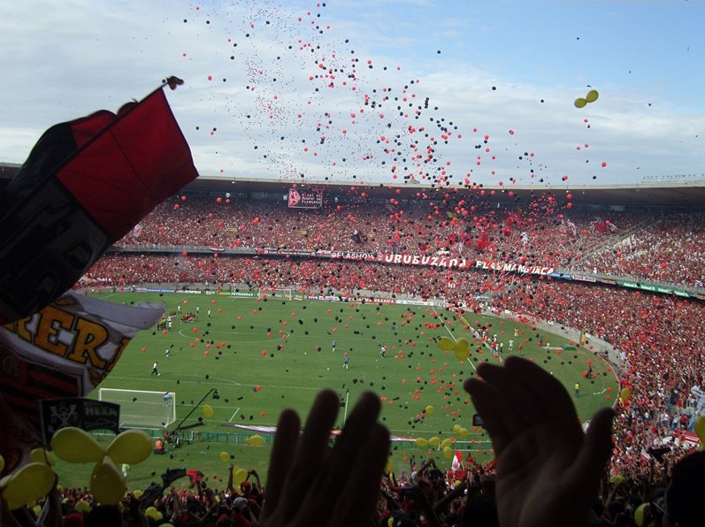Justiça afasta organizada do Flamengo e torcedores dos estádios