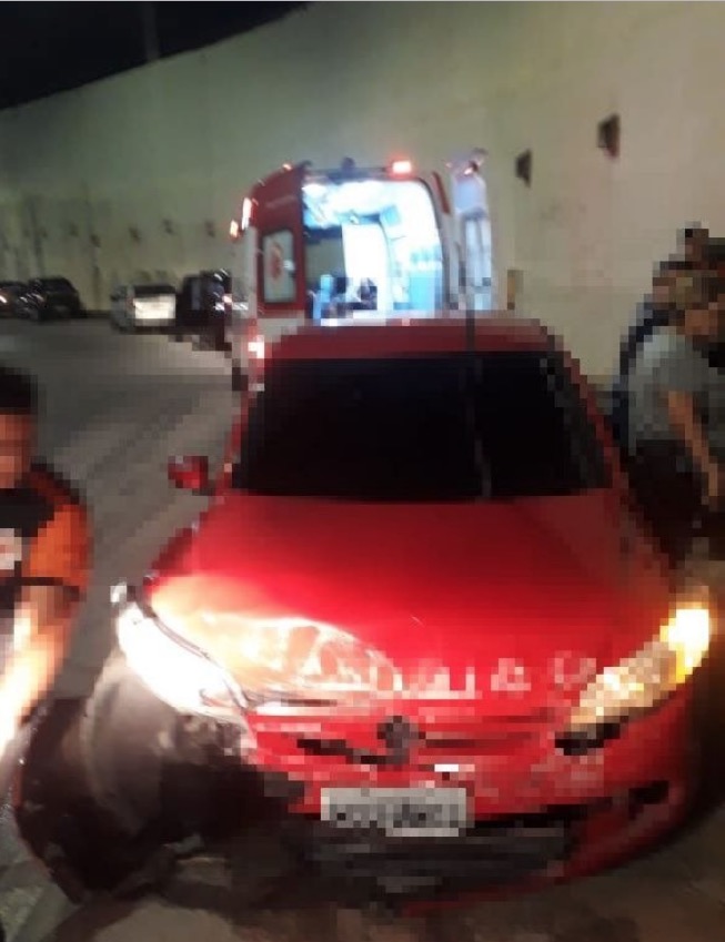 Duas pessoas ficam feridas em acidente de trânsito em Manaus