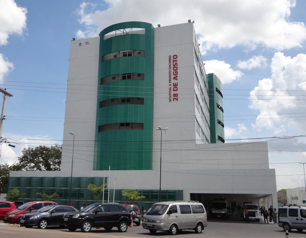 Detento do semiaberto é alvejado e tem casa incendiada em Manaus