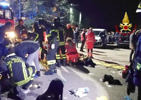 Confusão durante show na Itália termina com mortos e feridos