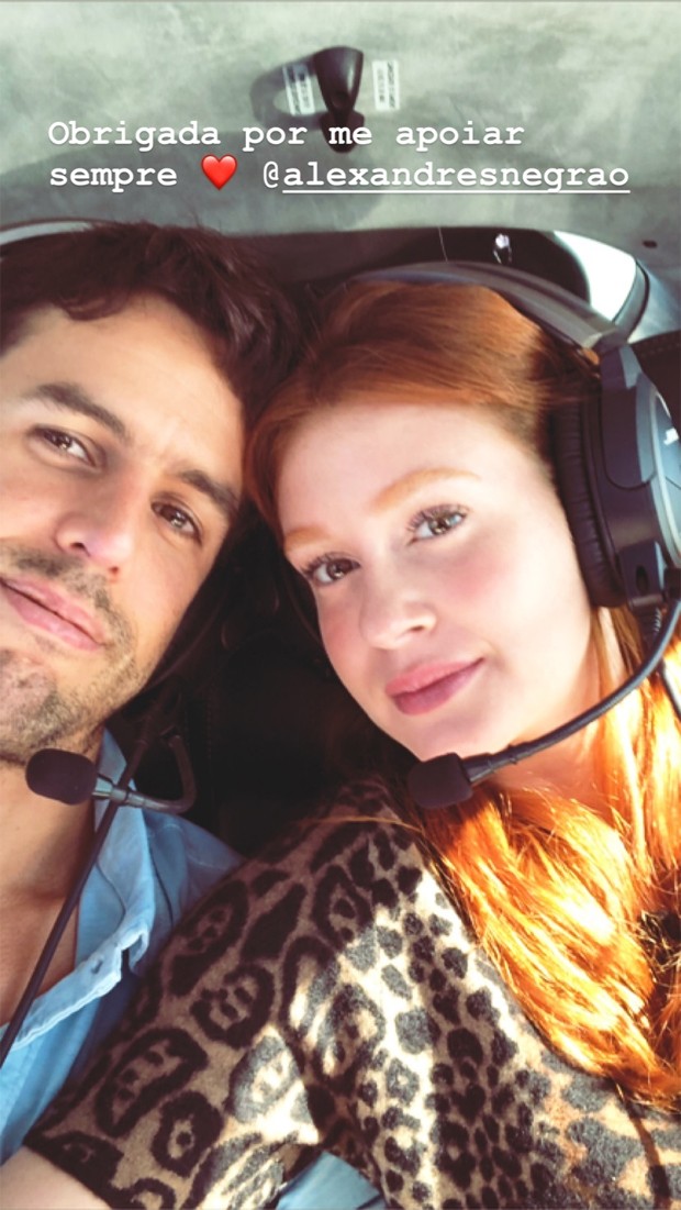Marina Ruy Barbosa se declara para o marido em viagem de helicóptero