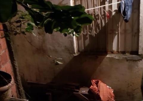 Perseguido a pé por trio, rapaz é morto a facadas em Manaus