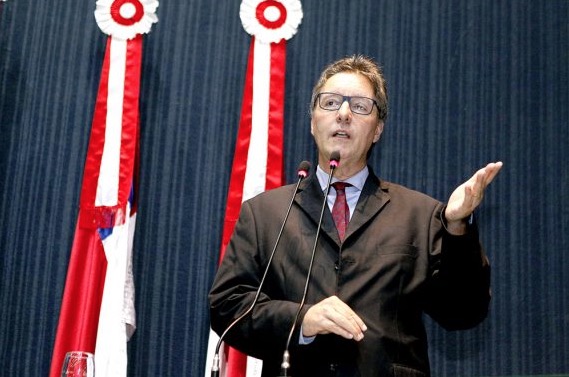 Wilson confirma Luiz Castro na Seduc e mais cinco nomes de seu secretariado 