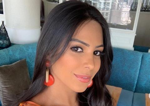 Amazonense, Mayra Dias é ovacionada com fantasia luxuosa no Miss Universo
