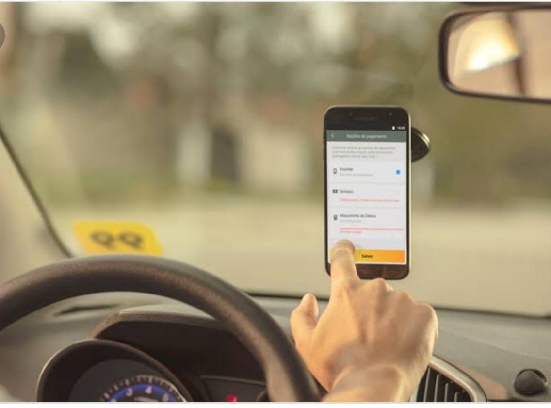 Motoristas de aplicativo recebem treinamento para evitar golpes e situações perigosas em Manaus 