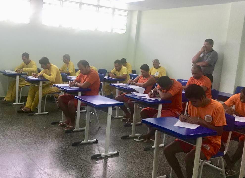 Internos do Sistema Prisional do Amazonas participam do Enem-PPL 2018