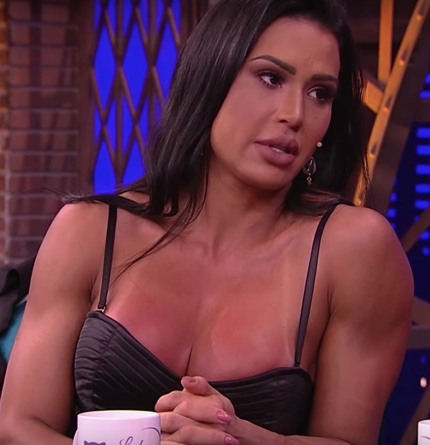 Gracyanne Barbosa revela posições sexuais preferidas com Belo e sexo com outra mulher