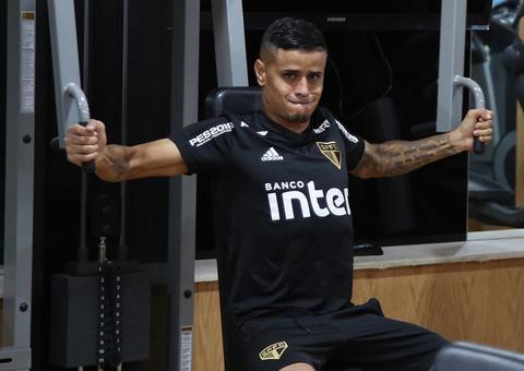 Jogador do São Paulo é suspeito de agredir mulher de 21 anos 