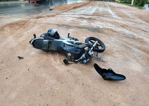 Sargento do Exército fica gravemente ferido em acidente na Avenida do Turismo