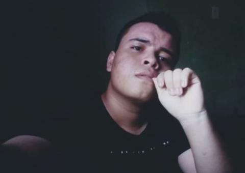  Adolescente sai para visitar avô e desaparece em Manaus