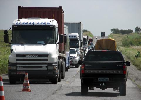 Motoristas envolvidos em contrabando terão habilitação cassada