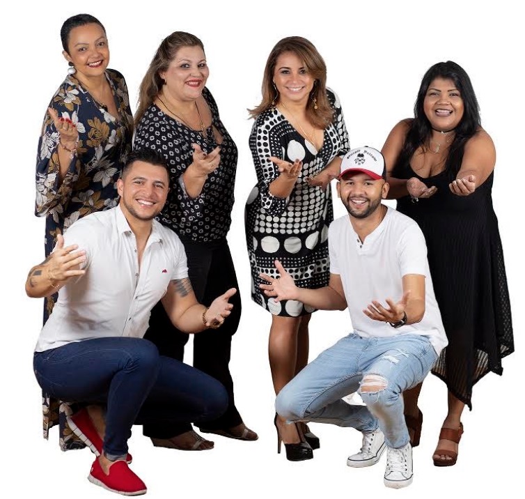 Artistas amazonenses apresentam Especial de Natal em shopping de Manaus