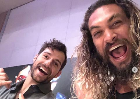 Jason Momoa garante que Henry Cavill retorna como Superman
