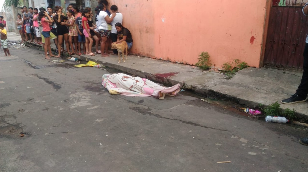 Adolescente é morto a tiros em Manaus 
