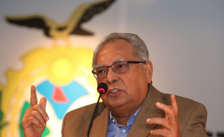 Amazonino aprova lei que reduz juros, multas e parcela dívidas com ICMS, IPVA e ITCMD