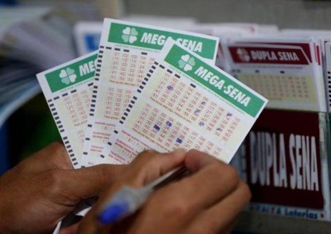 Mega-Sena: 72 apostadores acertam quina e vão ganhar R$ 46,9 mil