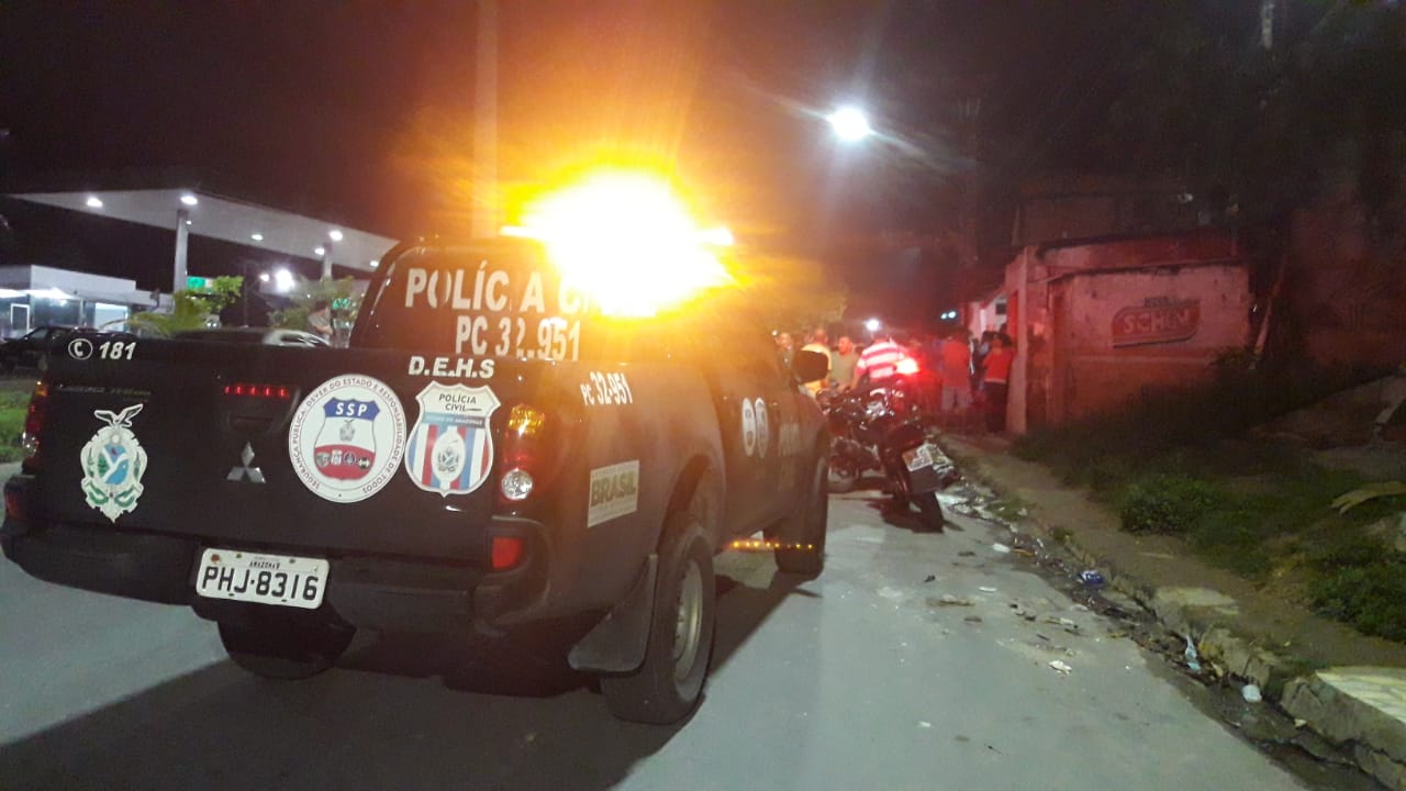 Homem é executado com 8 tiros enquanto jogava sinuca em Manaus