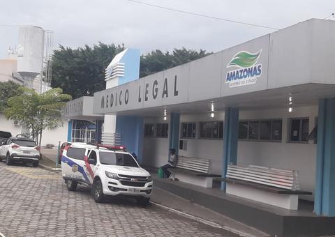 Eletricista crava faca no coração de vizinho durante discussão em Manaus