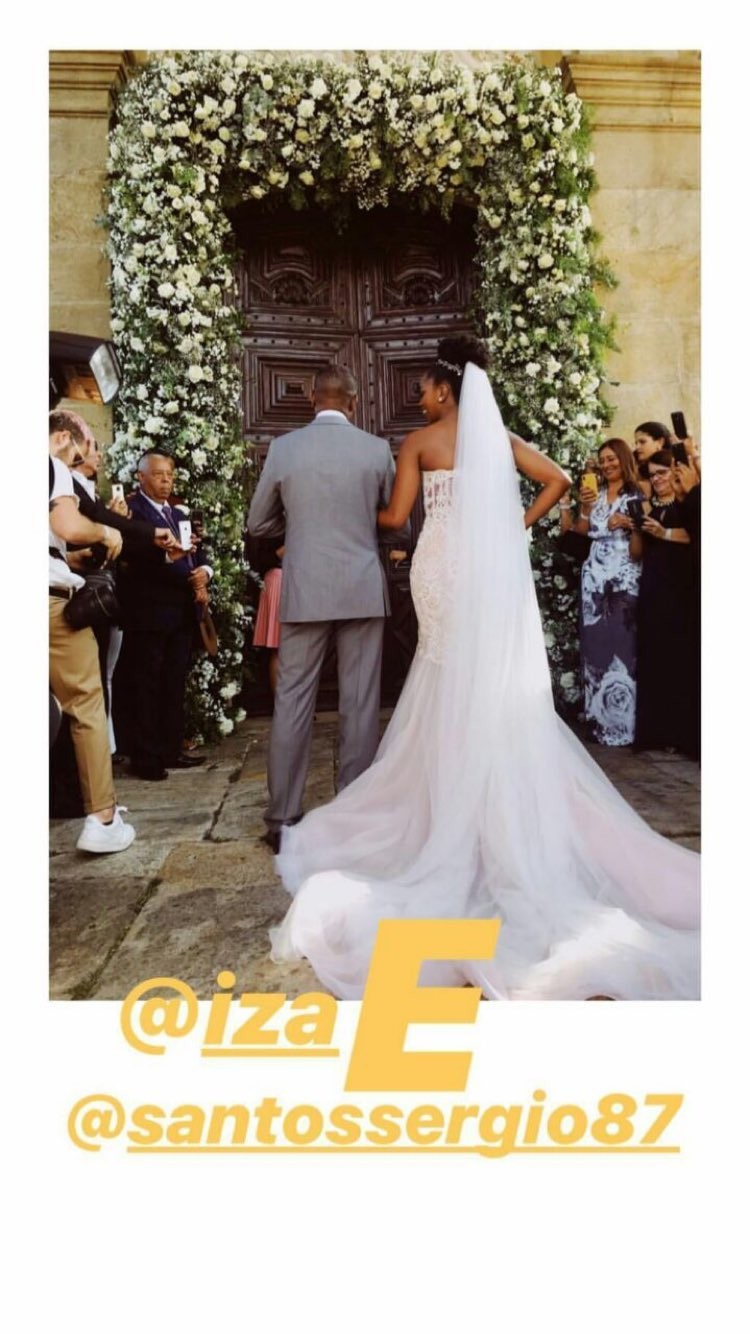  Iza se casa com produtor musical no Rio de Janeiro; veja fotos e vídeos