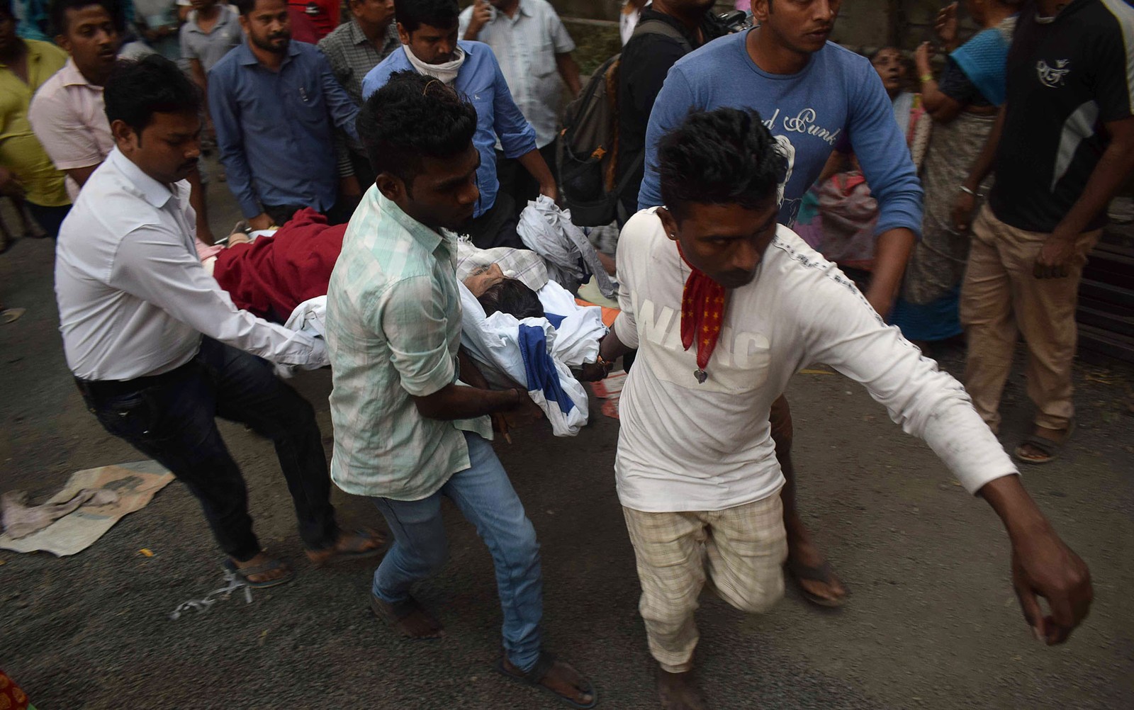Incêndio em hospital na Índia mata 6 e fere mais de 100