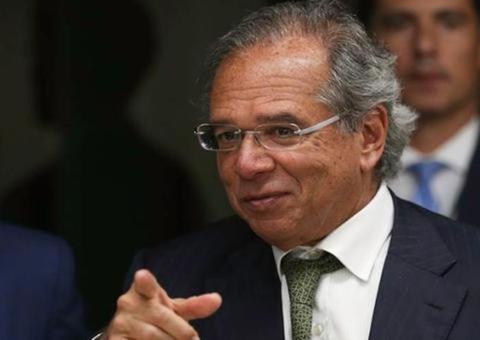 Paulo Guedes diz que pretende cortar até 50% das verbas do Sistema S