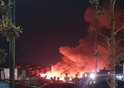 Escolas, igreja e Vila Olímpica abrigam famílias vítimas de incêndio no Educandos