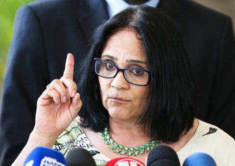 Damares diz ter sido violentada por dois pastores quando criança