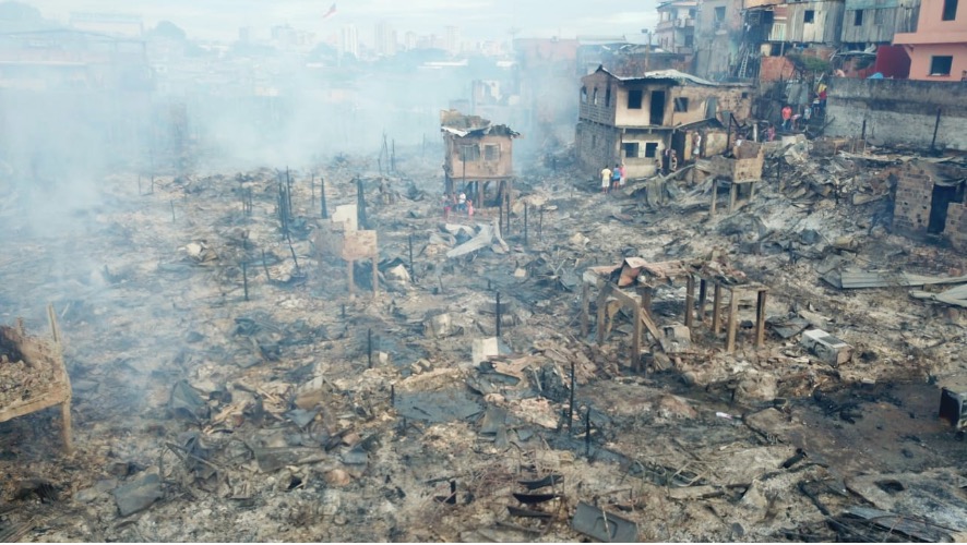  Incêndio no Educandos é o segundo maior da história do Estado, diz Defesa Civil