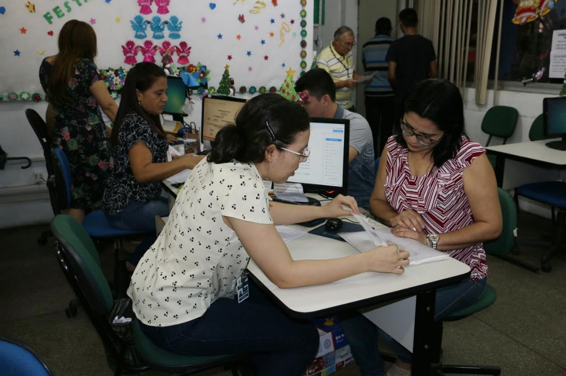 Convocados no concurso da Semed começam a entregar documentação