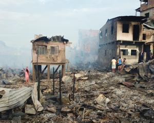 Espremidos entre a tragédia anunciada e o tráfico