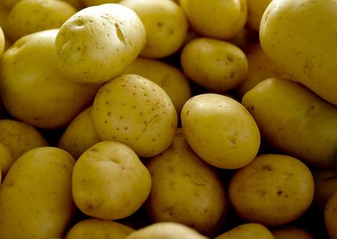 Alta no preço da batata e cebola pode deixar a ceia de Natal mais cara