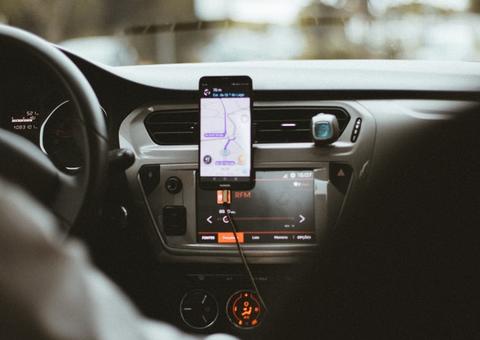 Lei que isenta IPVA e ICMS para motoristas de aplicativos é aprovada na Aleam