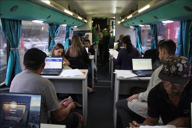 Defensoria Itinerante atende mais de 200 pessoas com ofícios para emissão de 2ª via de documentos 