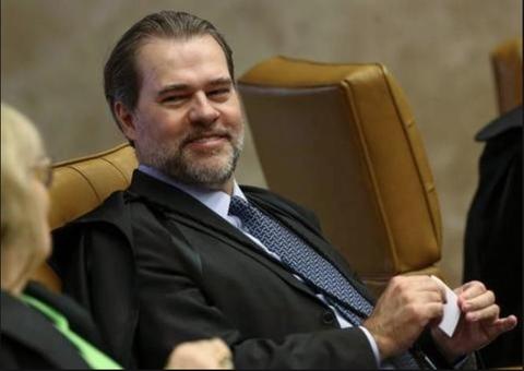 Toffoli derruba decisão que mandou soltar presos em 2ª instância