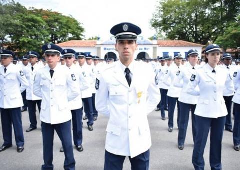 FAB anuncia concurso com 183 vagas e salários de até R$ 3,8 mil 