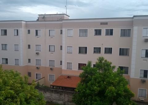 Mulher pula do 4º andar após ser ameaçada de morte pelo ex-marido, diz polícia