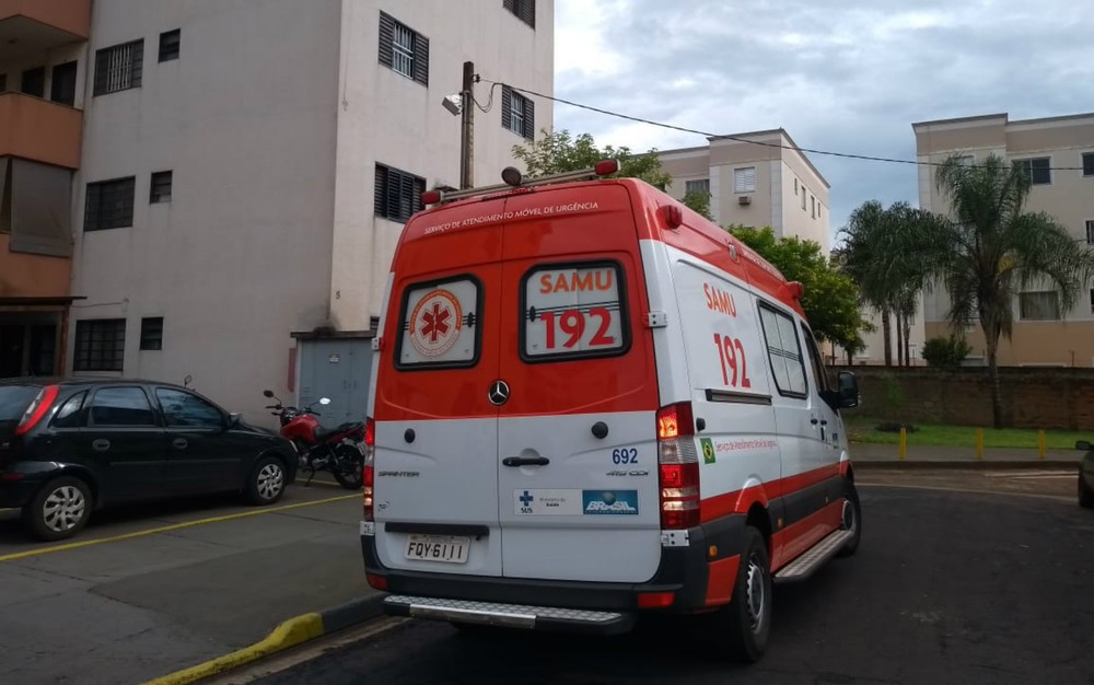 Mulher pula do 4º andar após ser ameaçada de morte pelo ex-marido, diz polícia