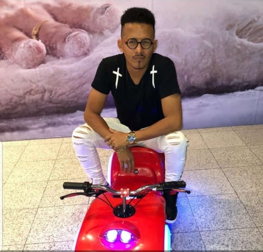 Professor de futebol é suspeito de dopar e abusar de 11 alunos