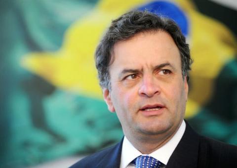 Deputado do PSDB entra com representação no partido pedindo expulsão de Aécio