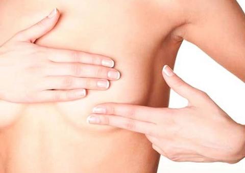 Lei garante reconstrução da mama para vítimas de câncer