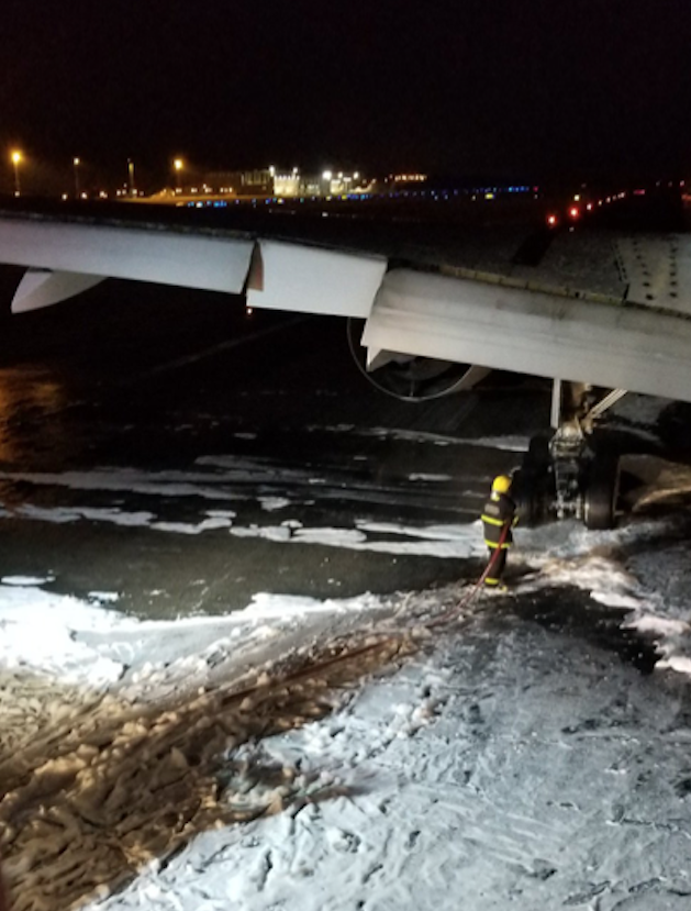Piloto 'vaza' sem querer aviso sobre problema grave no avião e deixa todos em pânico