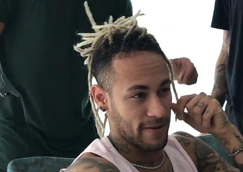 Neymar surge com novo visual exótico e dá o que falar