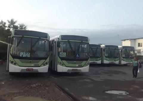 Rodoviários cruzam os braços novamente e paralisam parte da frota em Manaus