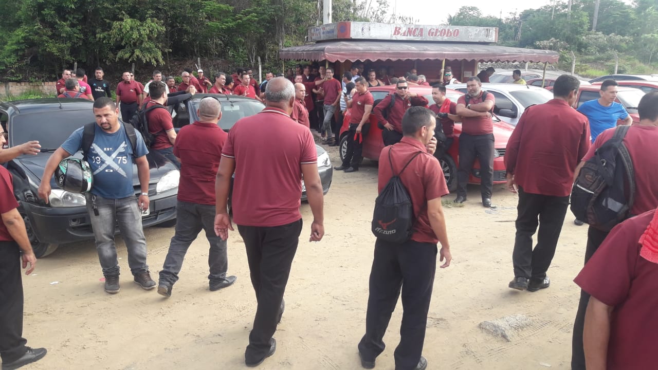Em Manaus, rodoviários denunciam ameaças e decidem continuar com 100% da frota paralisada